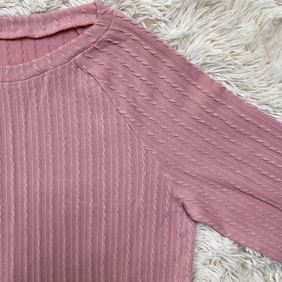 Boutique Cable Pattern Top ๐ Pink - Picture 6 of 11